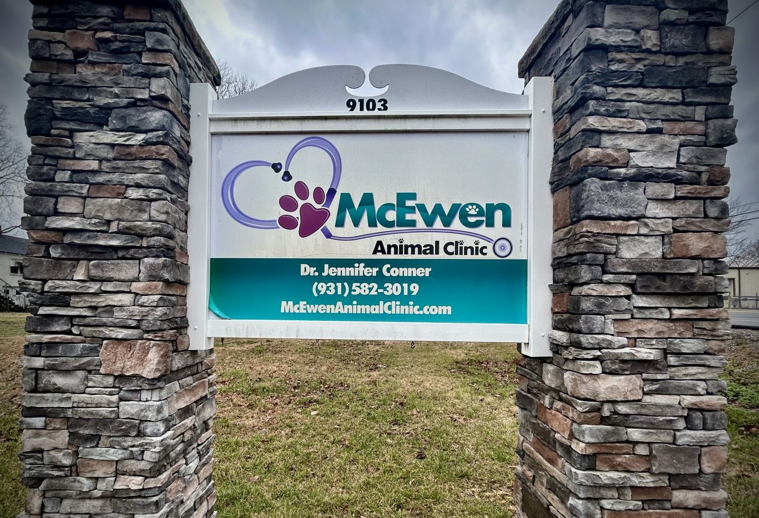McEwen Animal Clinic sign